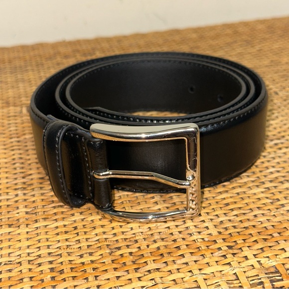 Brooks Brothers Men’s 40” Casual Black Leather Belt Made in Italy Preppy Office - Picture 1 of 6